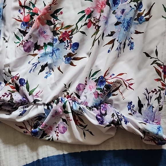 PINKBLUSH maternity Swim set, floral top navy bottom, Size Large, - Picture 7 of 11